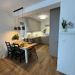 La Petite Maison * ポプラト