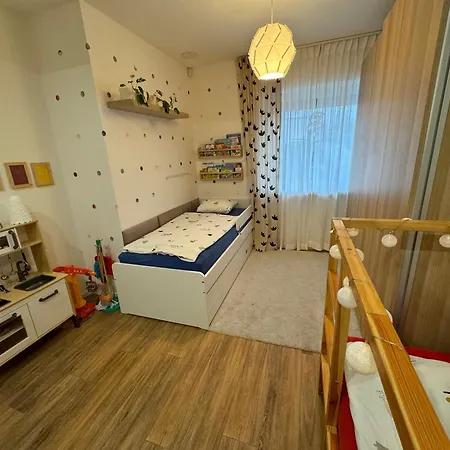 La Petite Maison 別荘 ポプラト